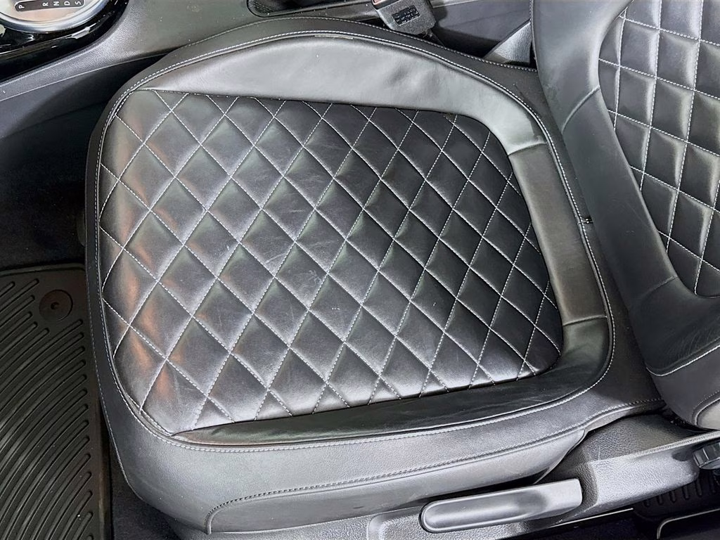 2019 Pure White Volkswagen Beetle Convertible 2.0T Final Edition SEL FWD Convertible