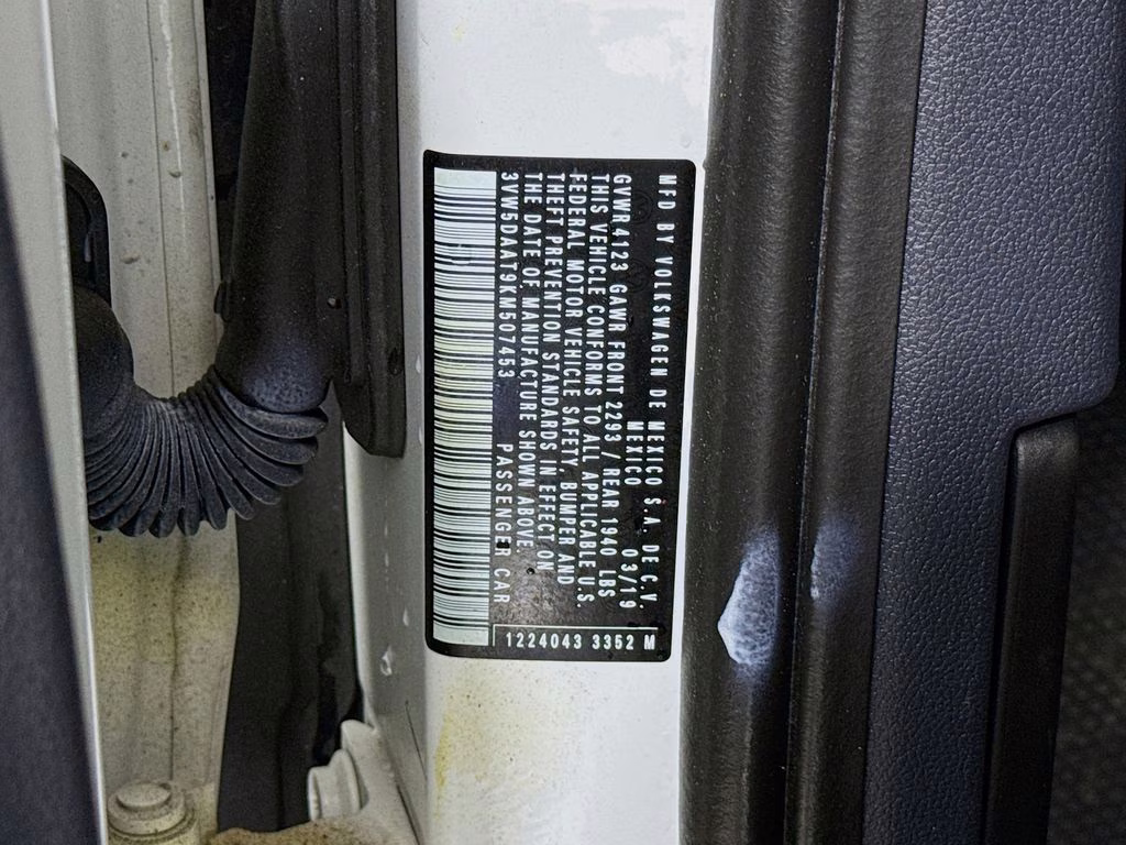 2019 Pure White Volkswagen Beetle Convertible 2.0T Final Edition SEL FWD Convertible