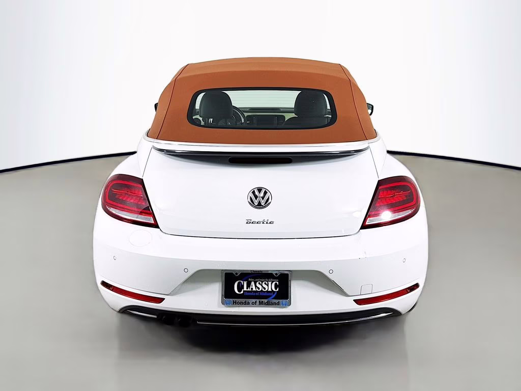 2019 Pure White Volkswagen Beetle Convertible 2.0T Final Edition SEL FWD Convertible