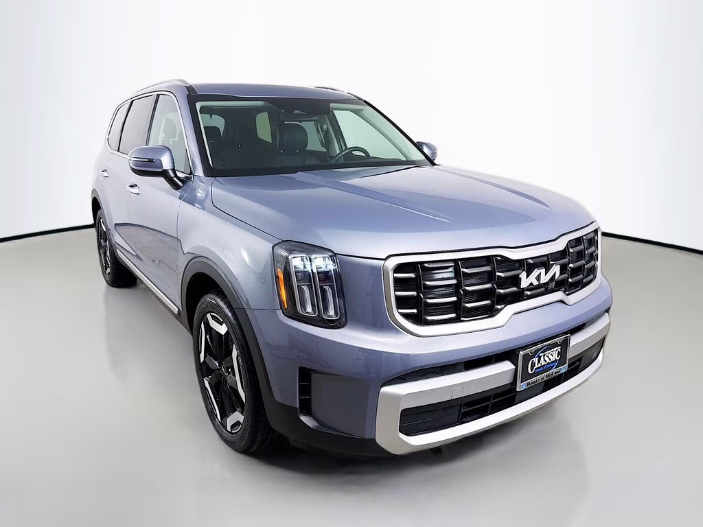 2025 Everlasting Silver Kia Telluride S FWD SUV