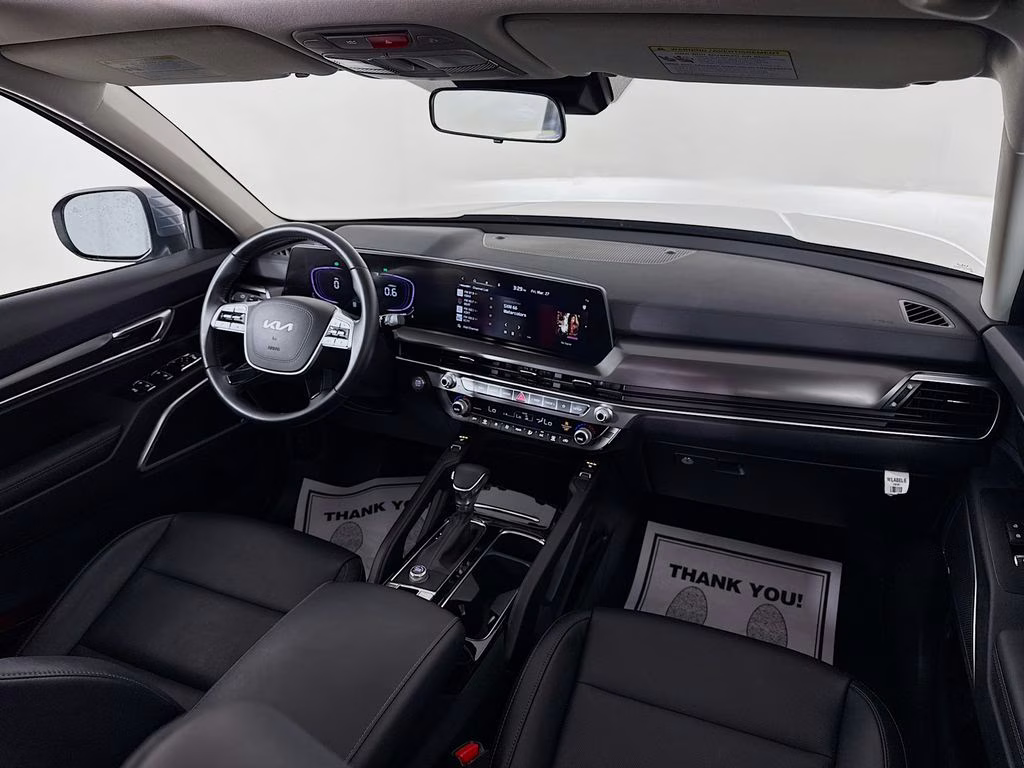 2025 Everlasting Silver Kia Telluride S FWD SUV