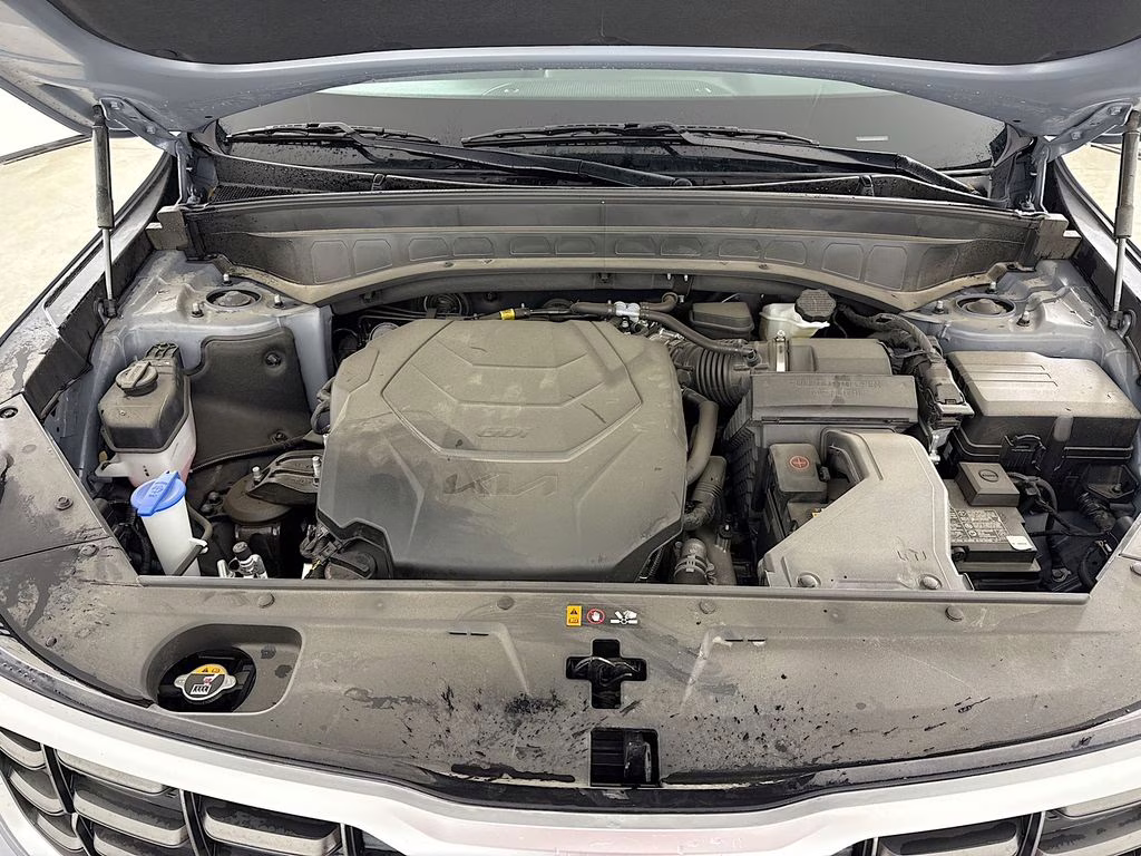 2025 Everlasting Silver Kia Telluride S FWD SUV