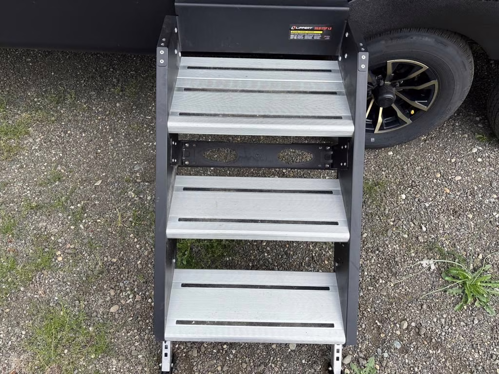 2025 White Prime Time Tracer 250BH Trailer