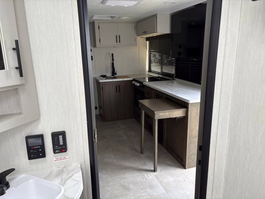 2025 White Prime Time Tracer 250BH Trailer