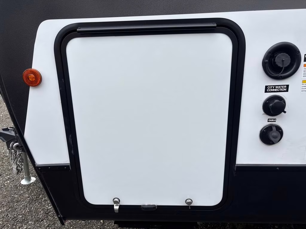 2025 White Prime Time Tracer 250BH Trailer