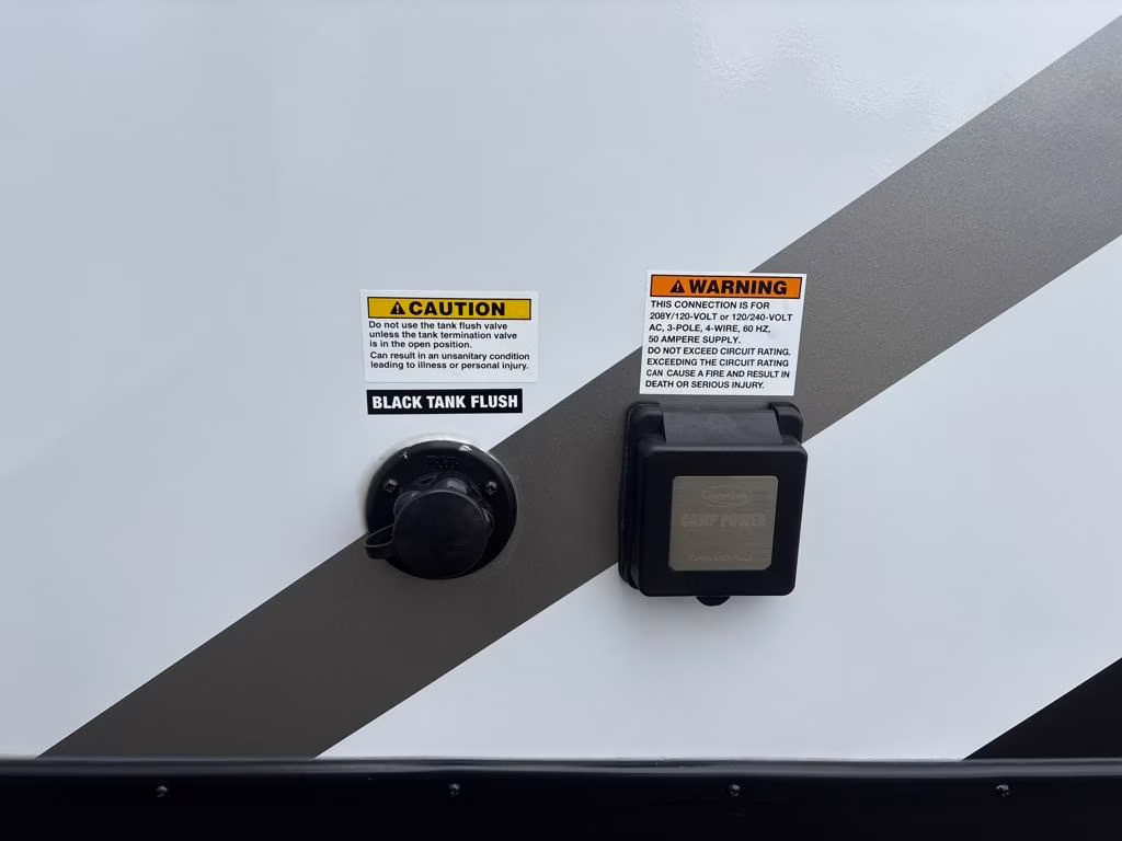 2025 White Prime Time Tracer 250BH Trailer