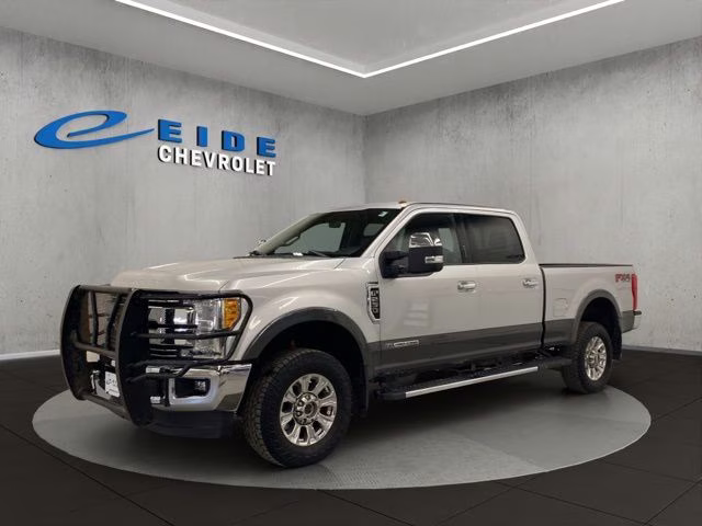 2017 Ingot Silver Metallic Ford Super Duty F-250 SRW Lariat 4X4 Truck