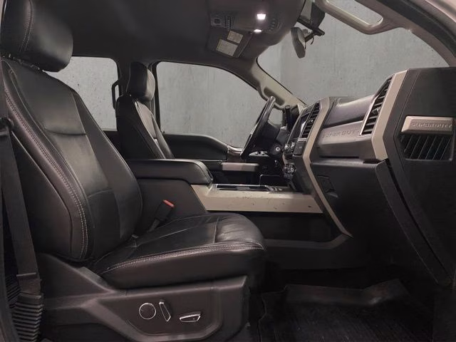 2017 Ingot Silver Metallic Ford Super Duty F-250 SRW Lariat 4X4 Truck