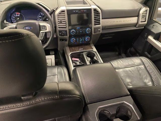 2017 Ingot Silver Metallic Ford Super Duty F-250 SRW Lariat 4X4 Truck