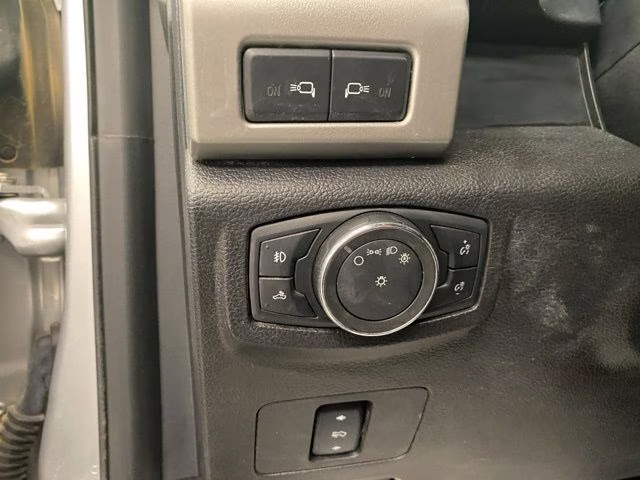 2017 Ingot Silver Metallic Ford Super Duty F-250 SRW Lariat 4X4 Truck