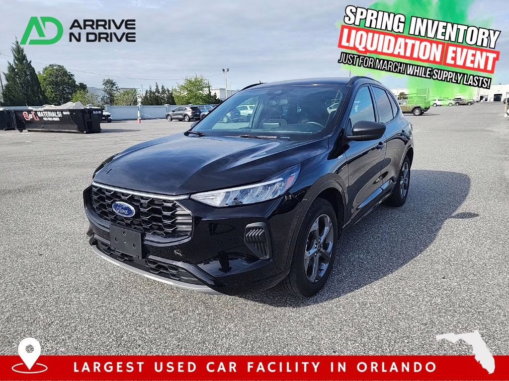 2024 rock metallic Ford Escape ST-Line AWD SUV