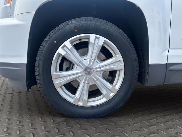 2017 Summit White GMC Terrain SLE-2 FWD SUV