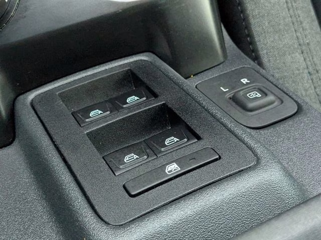 2025 Shadow Black Ford Bronco Base 4X4 SUV