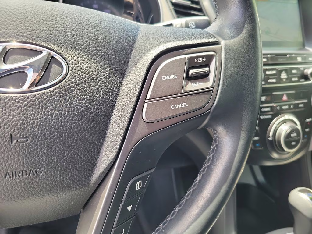 2018 Circuit Silver Hyundai Santa Fe XL Limited Ultimate FWD SUV