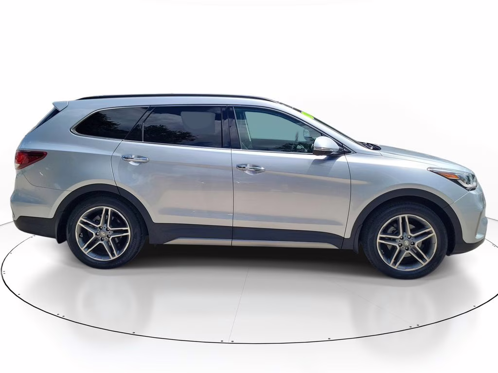 2018 Circuit Silver Hyundai Santa Fe XL Limited Ultimate FWD SUV