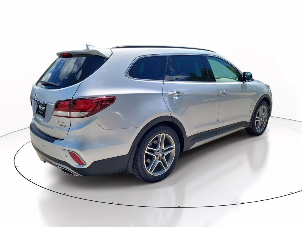 2018 Circuit Silver Hyundai Santa Fe XL Limited Ultimate FWD SUV