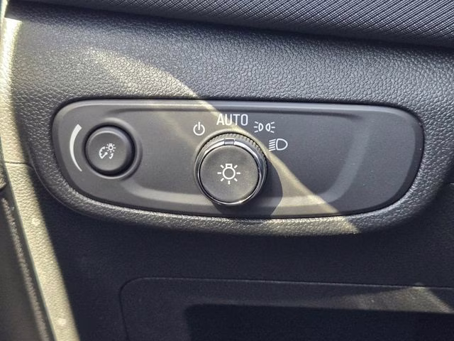 2026 Summit White Chevrolet Trailblazer LT FWD SUV