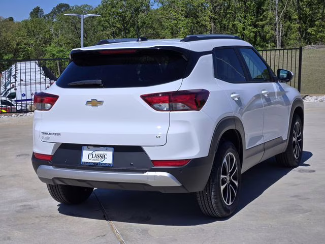 2026 Summit White Chevrolet Trailblazer LT FWD SUV