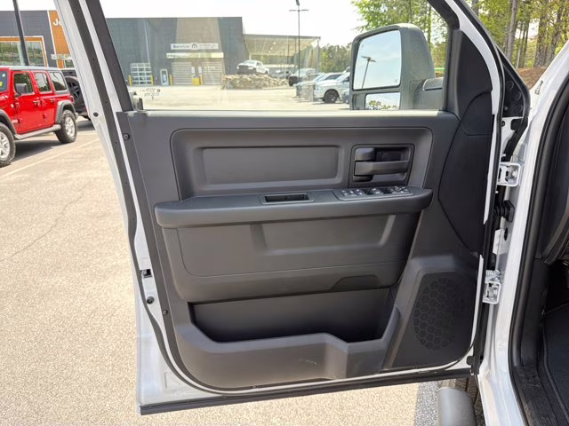 2026 Bright White Clearcoat Ram 2500 Tradesman 4X4 Truck