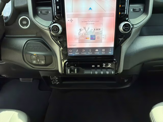 2026 Bright White Clearcoat Ram 2500 Tradesman 4X4 Truck