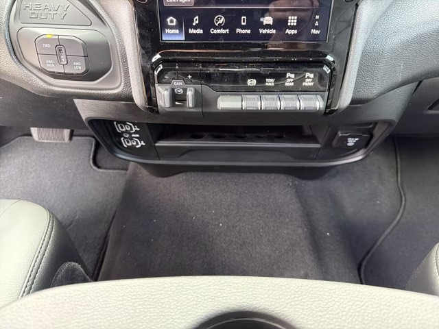 2026 Bright White Clearcoat Ram 2500 Tradesman 4X4 Truck