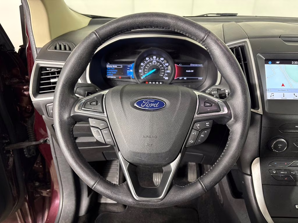 2017 Burgundy Ford Edge SEL FWD SUV