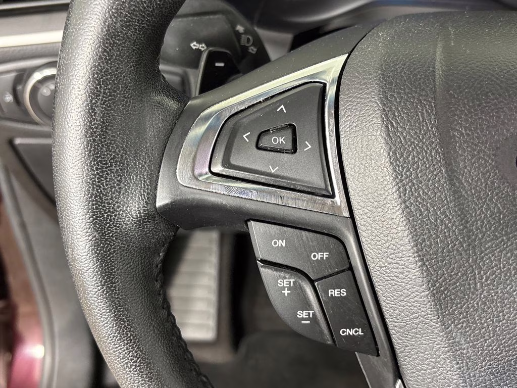 2017 Burgundy Ford Edge SEL FWD SUV