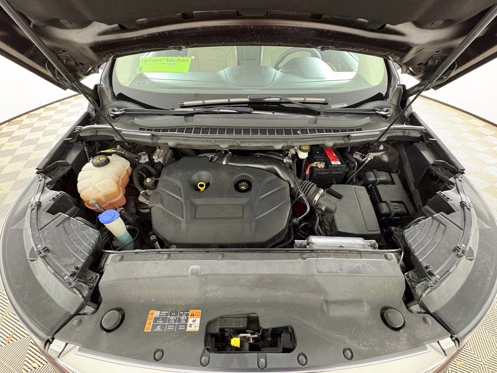 2017 Burgundy Ford Edge SEL FWD SUV