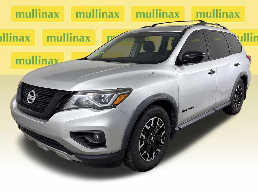 2020 Brilliant Silver Metallic Nissan Pathfinder SL FWD SUV