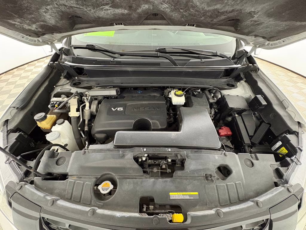 2020 Brilliant Silver Metallic Nissan Pathfinder SL FWD SUV