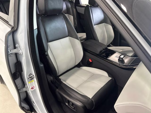 2025 Arroios Grey Metallic Land Rover Range Rover Velar Dynamic SE AWD SUV