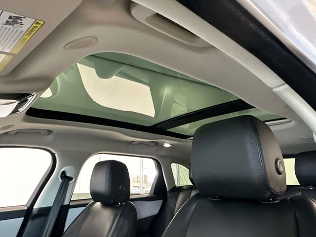 2025 Arroios Grey Metallic Land Rover Range Rover Velar Dynamic SE AWD SUV