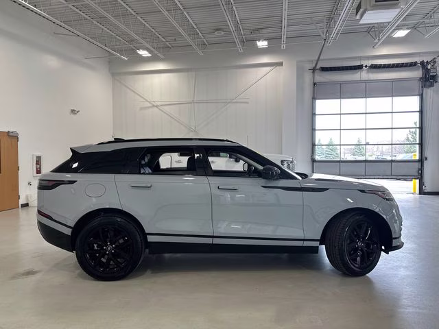 2025 Arroios Grey Metallic Land Rover Range Rover Velar Dynamic SE AWD SUV