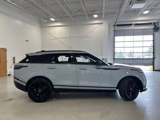 2025 Arroios Grey Metallic Land Rover Range Rover Velar Dynamic SE AWD SUV
