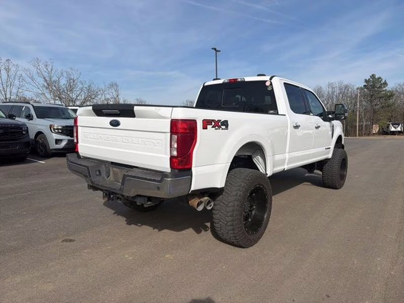 2022 Oxford White Ford Super Duty F-250 SRW XLT 4X4 Truck
