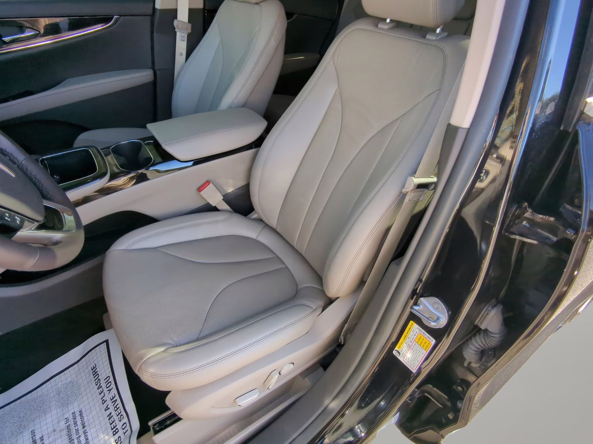 2023 Infinite Black Metallic Clearcoat Lincoln Nautilus Reserve AWD SUV