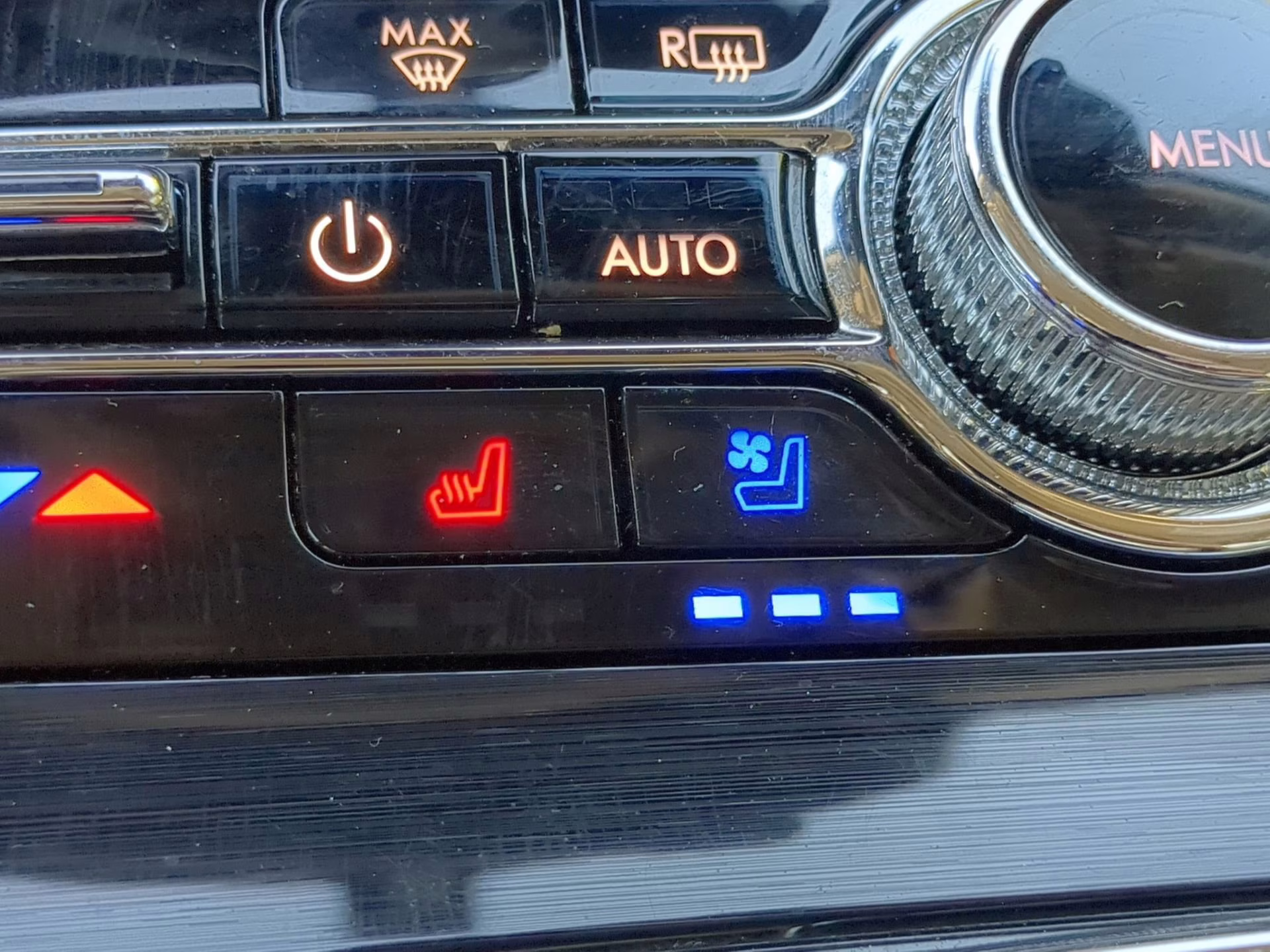 2023 Infinite Black Metallic Clearcoat Lincoln Nautilus Reserve AWD SUV