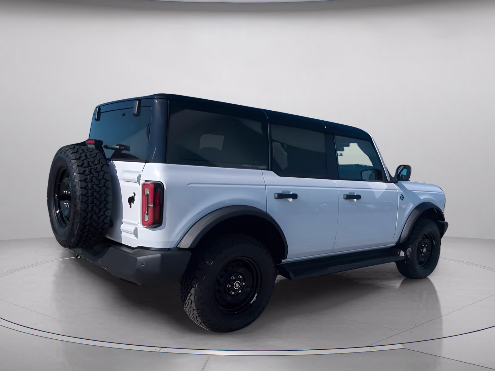 2026 Oxford White Ford Bronco Outer Banks 4X4 Convertible
