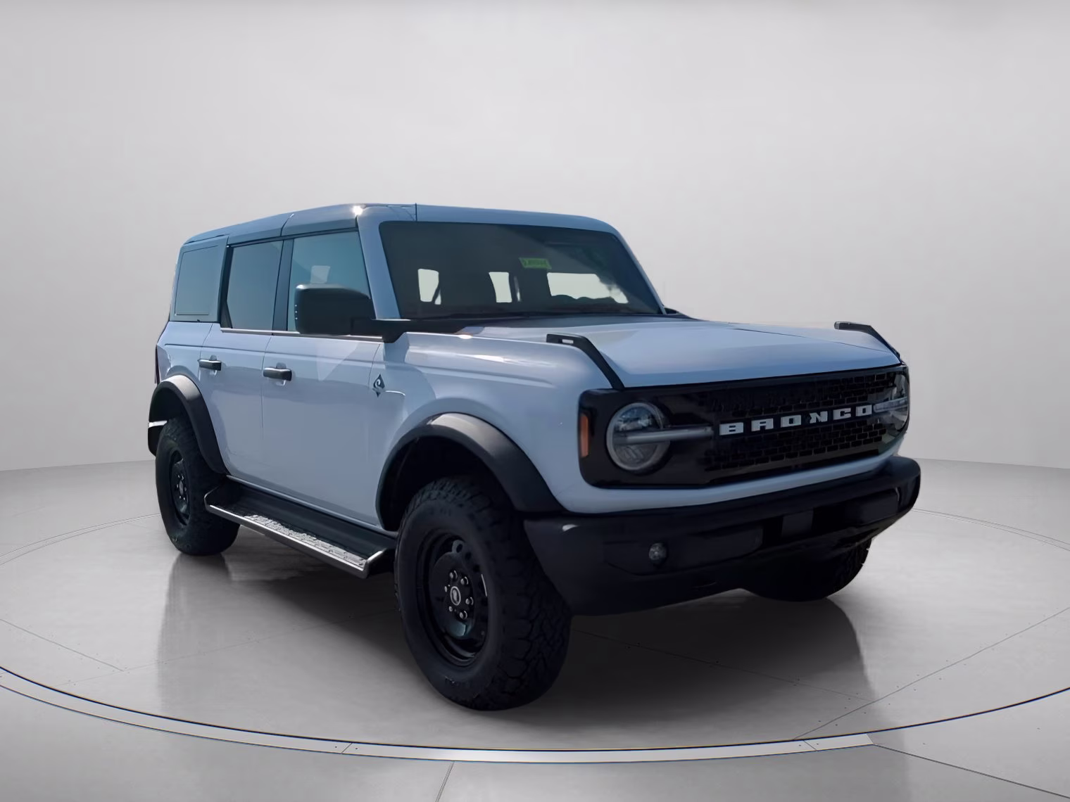 2026 Oxford White Ford Bronco Outer Banks 4X4 Convertible