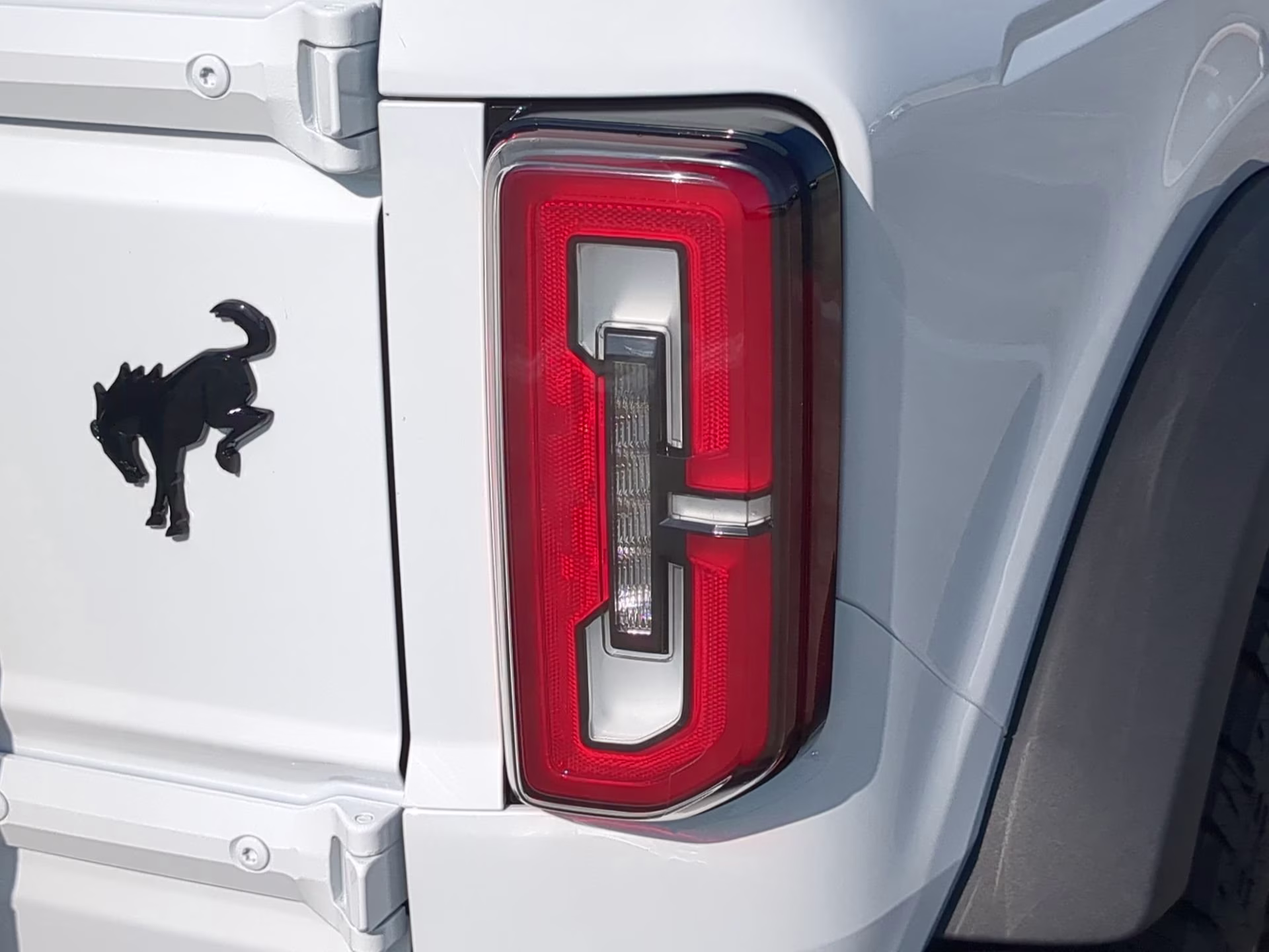2026 Oxford White Ford Bronco Outer Banks 4X4 Convertible
