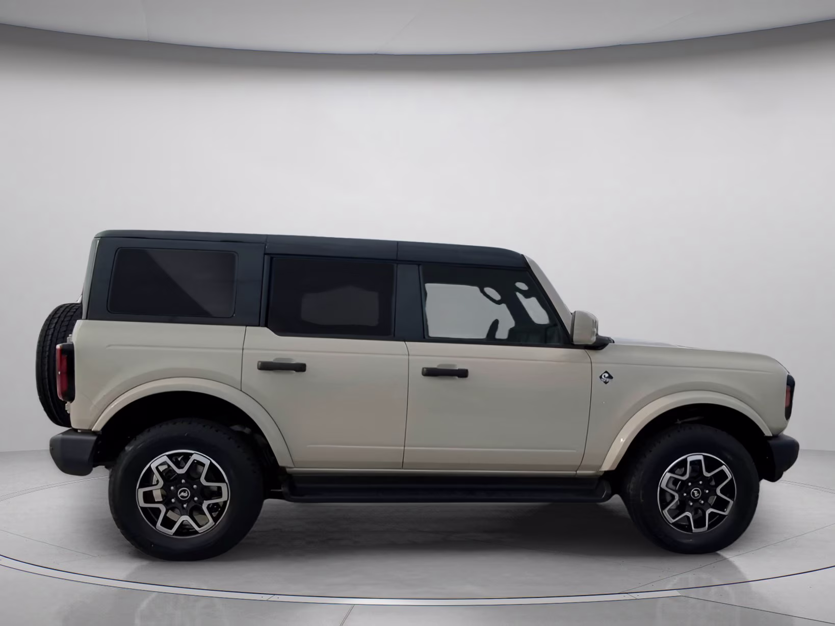 2026 Beige Ford Bronco Outer Banks 4X4 Convertible