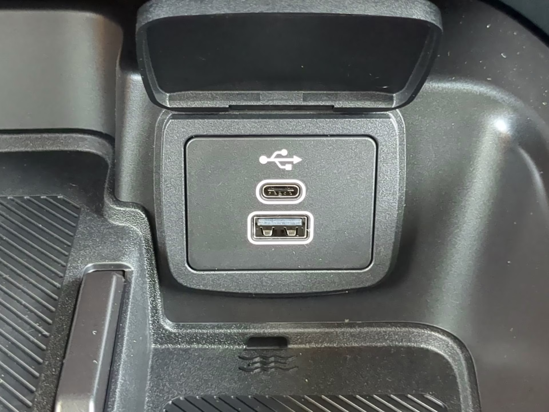 2026 Avalanche Gray Ford Bronco Outer Banks 4X4 Convertible