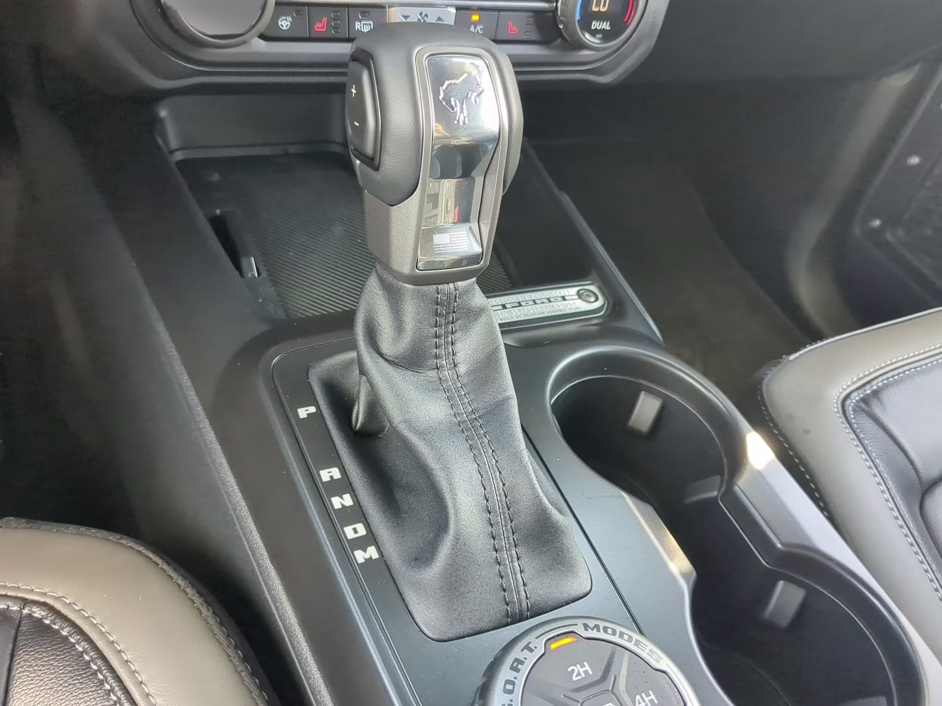 2026 Avalanche Gray Ford Bronco Outer Banks 4X4 Convertible