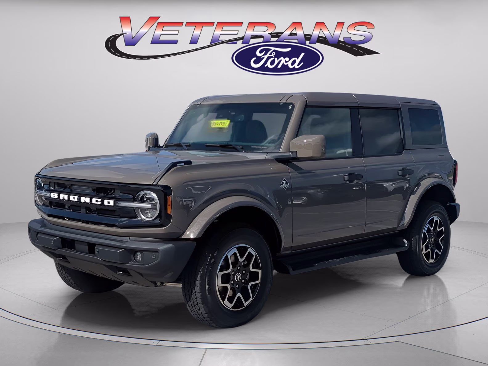 2026 Marsh Gray Ford Bronco Outer Banks 4X4 Convertible