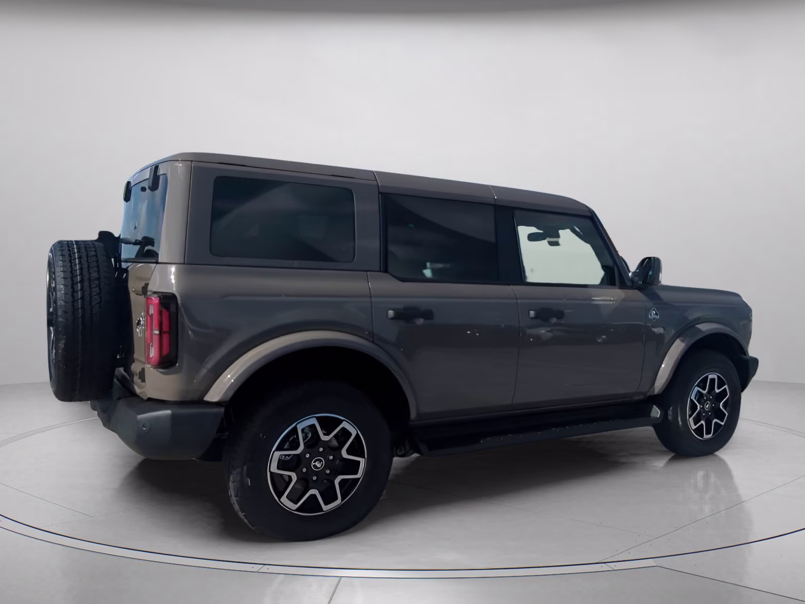 2026 Marsh Gray Ford Bronco Outer Banks 4X4 Convertible