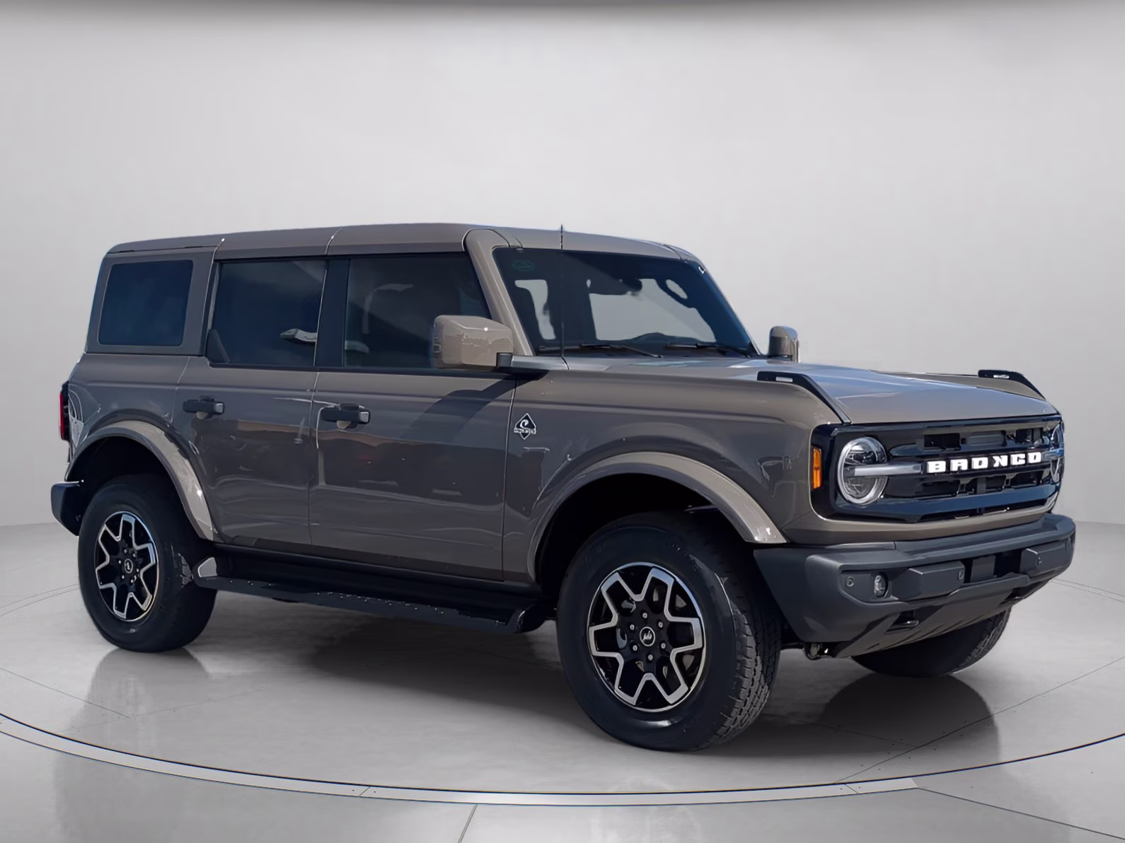 2026 Marsh Gray Ford Bronco Outer Banks 4X4 Convertible