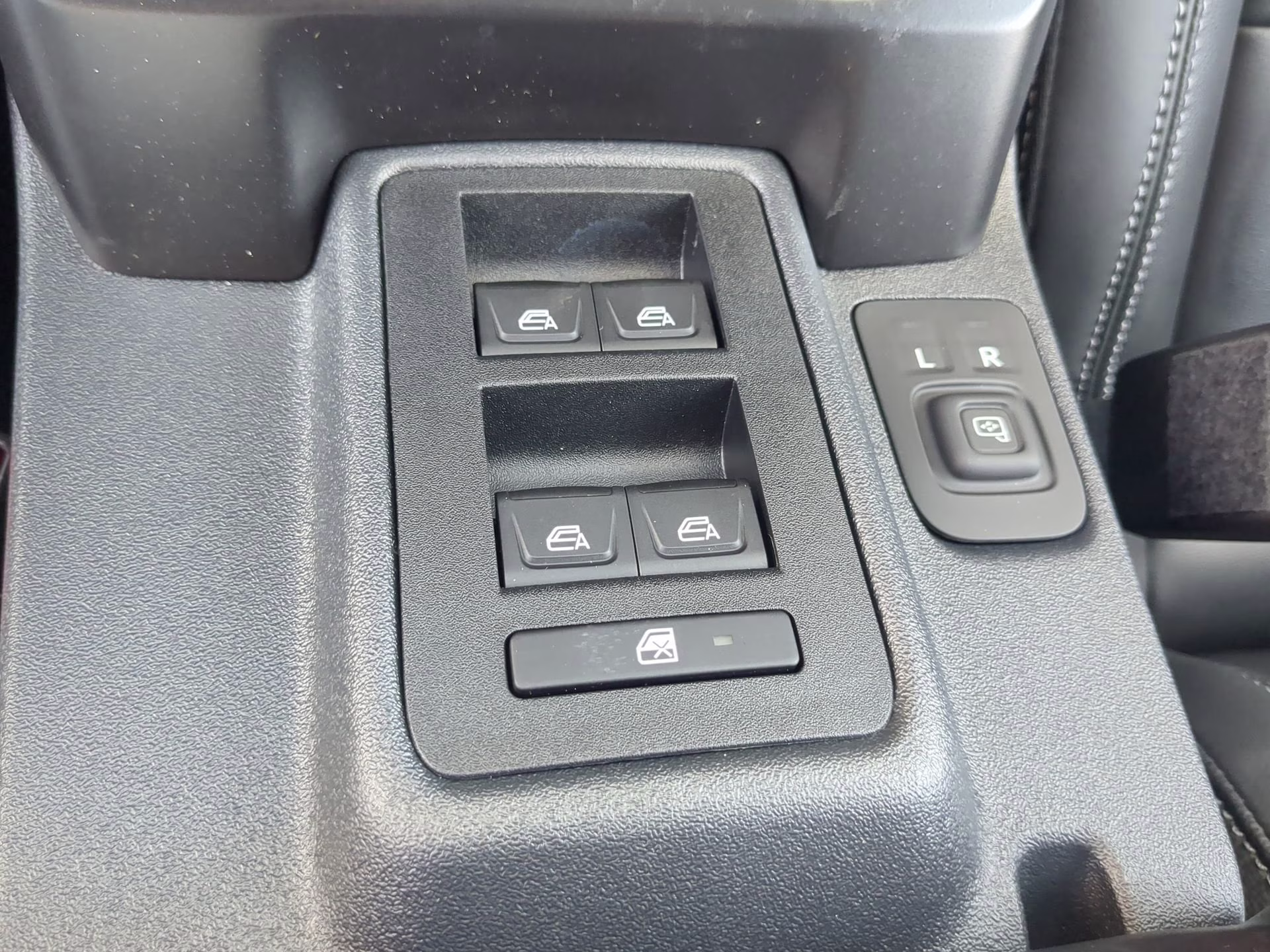 2026 Marsh Gray Ford Bronco Outer Banks 4X4 Convertible