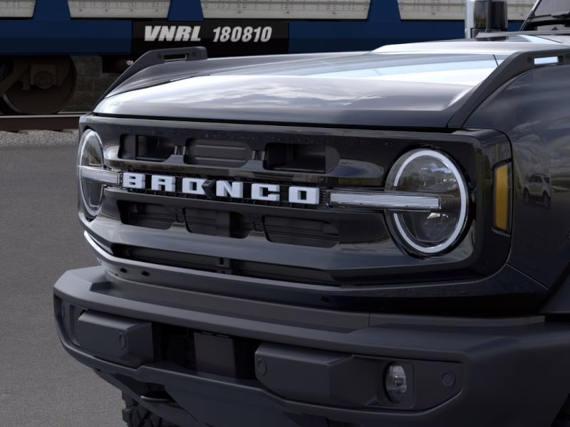 2026 Shadow Black Ford Bronco Outer Banks 4X4 Convertible