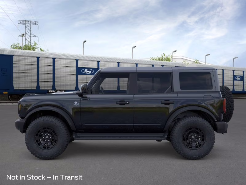 2026 Shadow Black Ford Bronco Outer Banks 4X4 Convertible