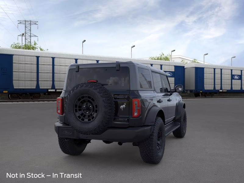 2026 Shadow Black Ford Bronco Outer Banks 4X4 Convertible